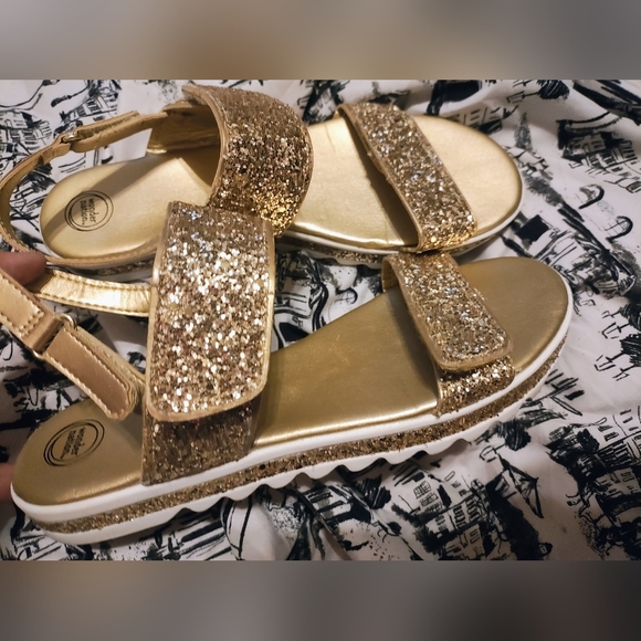 WONDER NATION Gold Glitter Platform Sandals sz6 - Picture 8 of 9